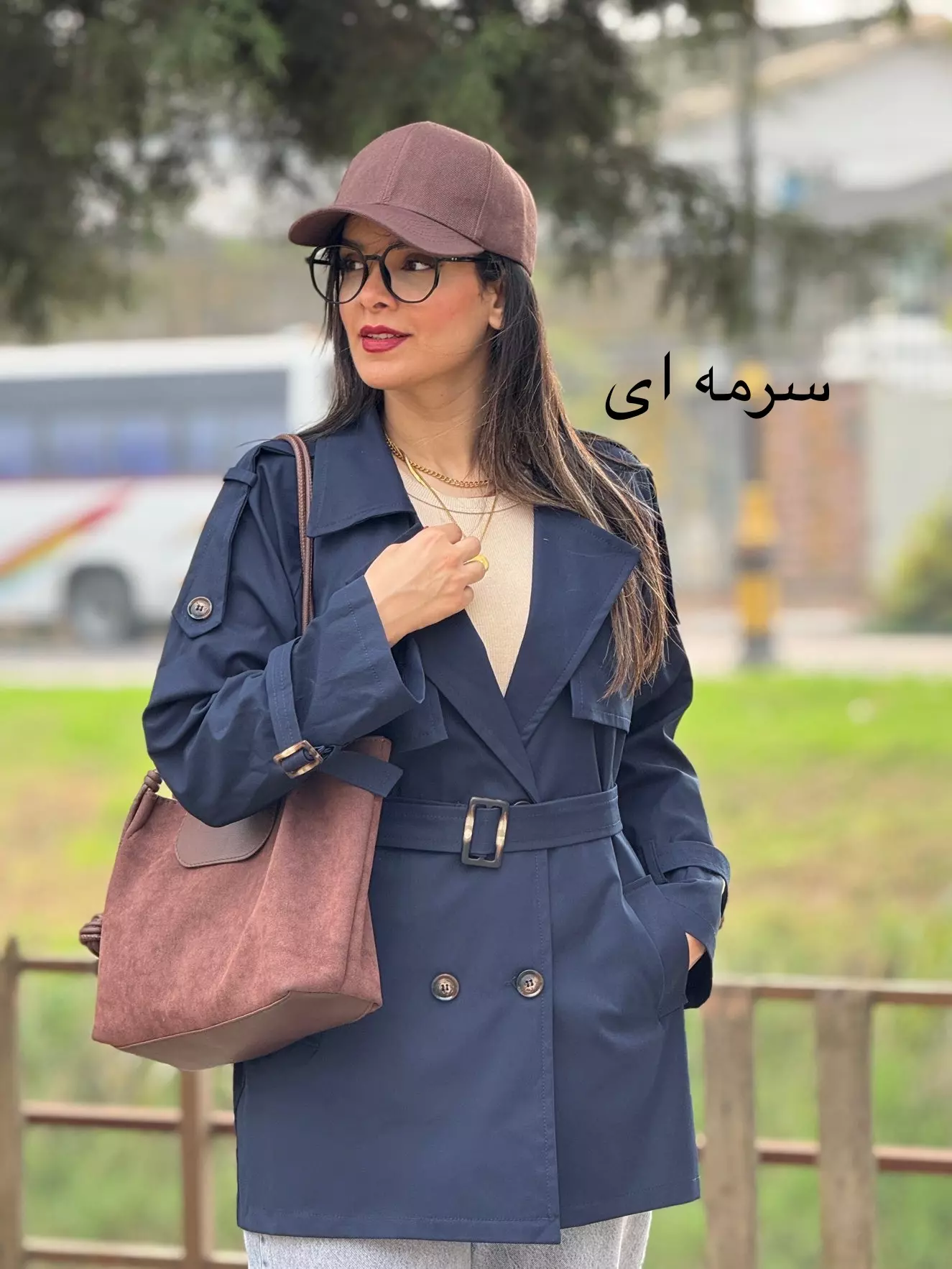 ترنچ کت چهاردکمه